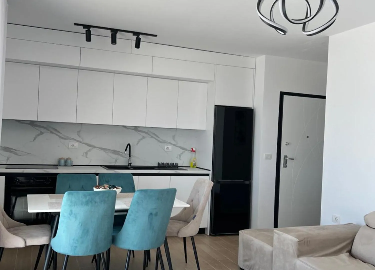 Appartamento Unik Penthouse Rana E Hedhun Shëngjin